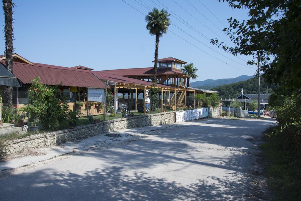Zumrut Bahce Motel Gokcedere Exterior foto
